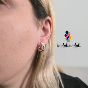 گوشواره مدل گرد گیره دار نقره ای
